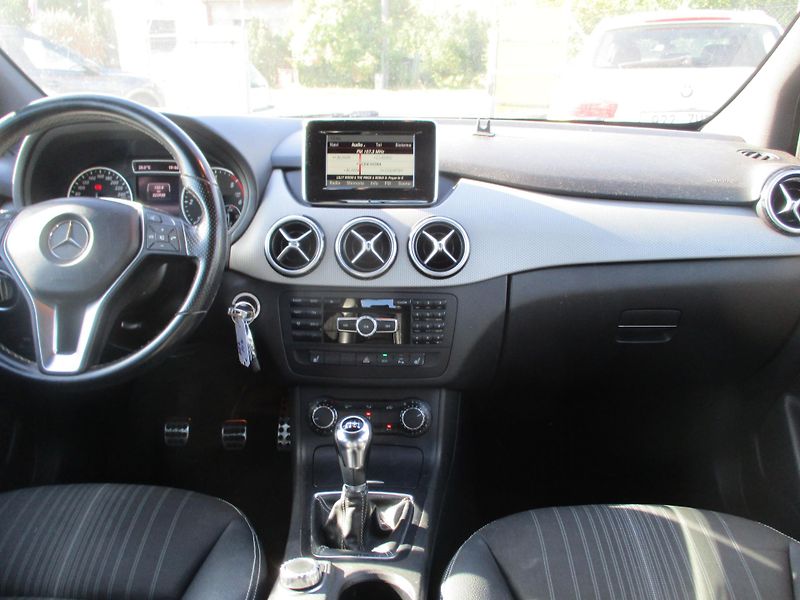 Mercedes-Benz Třídy B (2013) 180 CDi - fotka 7 z 11