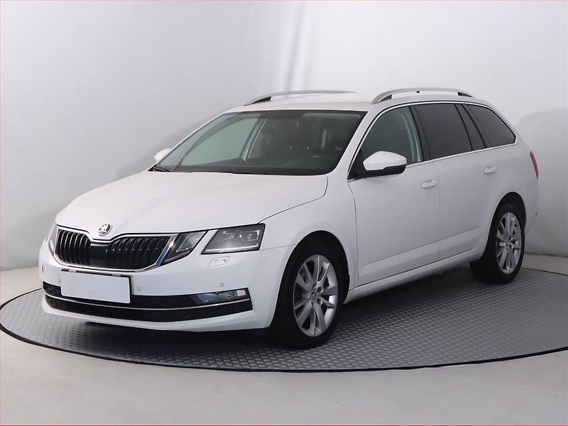 Škoda Octavia (2019) 1.6 TDI, Automat, Serv.kniha - fotka 2 z 21