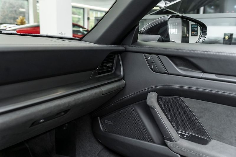 Porsche 911 Carrera GTS Cabriolet/BOSE/PAS - fotka 22 z 23