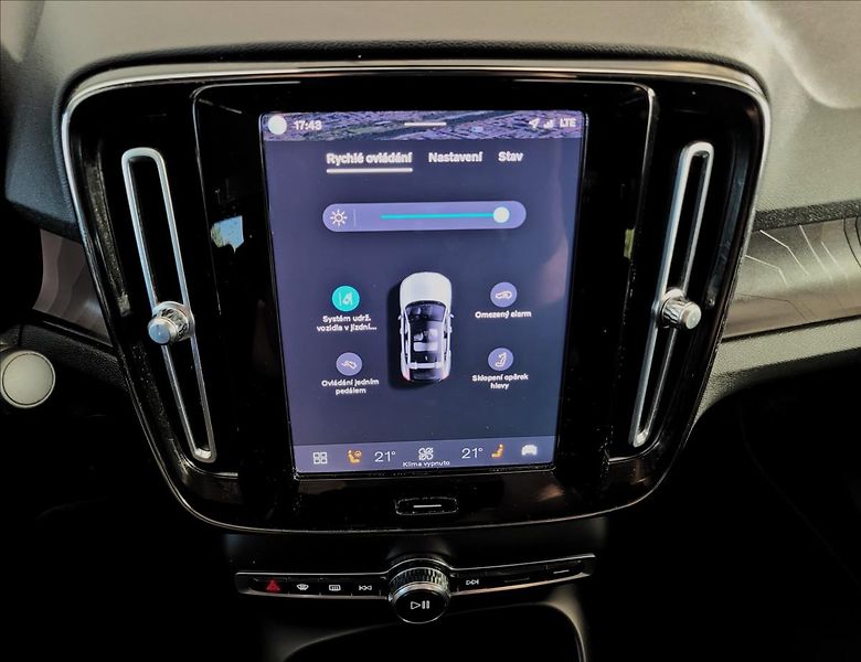 Volvo C40 0,0 Recharge Ultimate SOH 90,3 - fotka 30 z 50