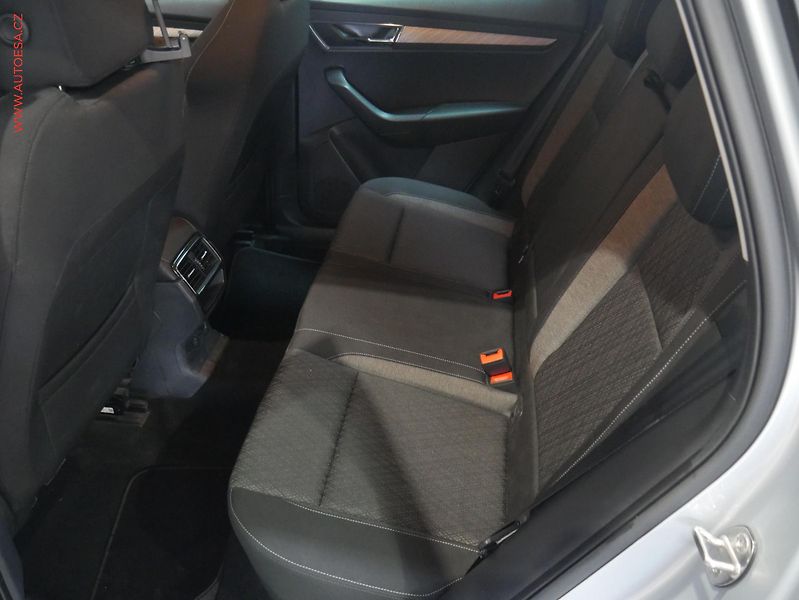 Škoda Karoq (2022) 1.5 TSi, 2.maj,ČR, Style, AT - fotka 10 z 21