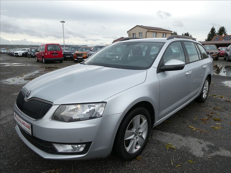 Škoda Octavia 1,4 TSi 110kW DSG, 2x Alu kola - fotka 3 z 42