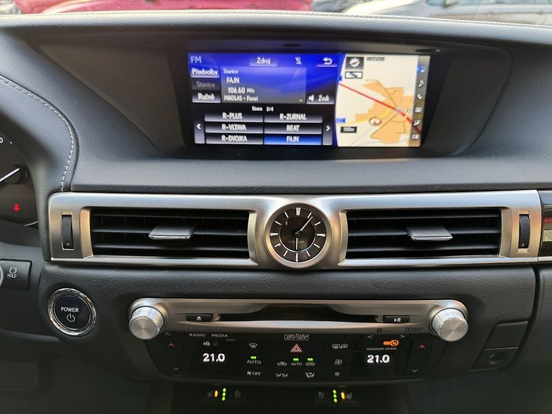 Lexus GS 450h (2018) 3.5i Hybrid LED Navi Kamera - fotka 11 z 49