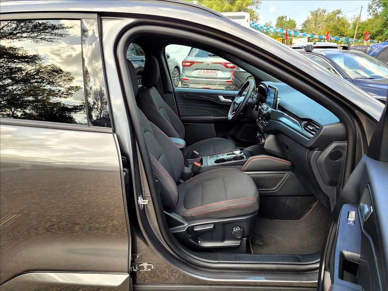 Ford Kuga 2,5 Rezervace! HEV,140kw,ST-li - fotka 12 z 50