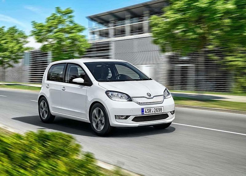 Teprve zlevnění elektromobilů by mohlo o tento typ vozidel zvýšit zájem