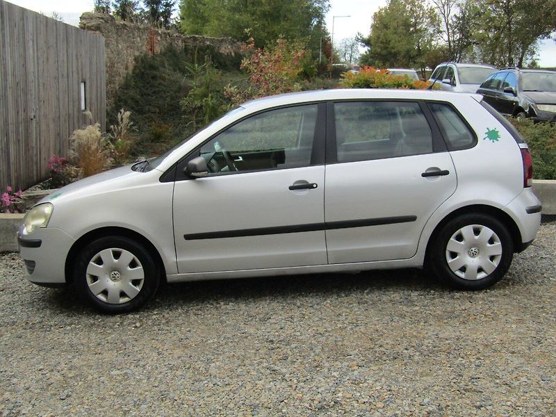 Volkswagen Polo (2006) 1.4 I 55kW  ZIMNÍ PNEU  1.MAJI - fotka 3 z 38