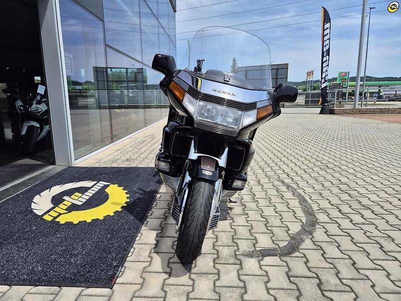 Honda GL 1500 Gold Wing SE (1993) - fotka 9 z 24