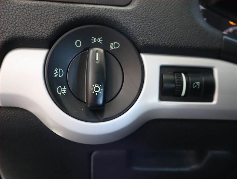 Škoda Octavia (2009) Ambiente 2.0 TDI, Navi - fotka 19 z 19