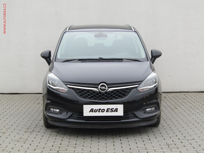 Opel Zafira (2017) 1.6CDTi, Navi, AC - fotka 2 z 19