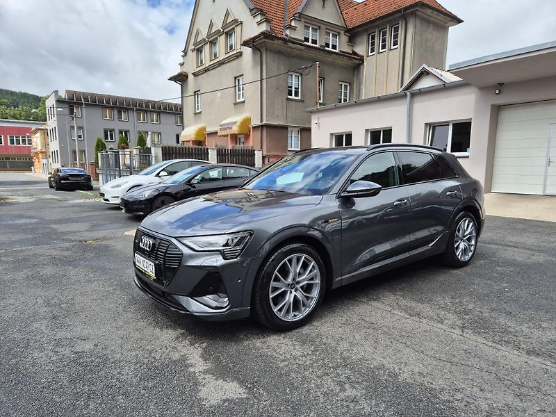 Audi e-tron ZAMLUVENO ! - fotka 2 z 44