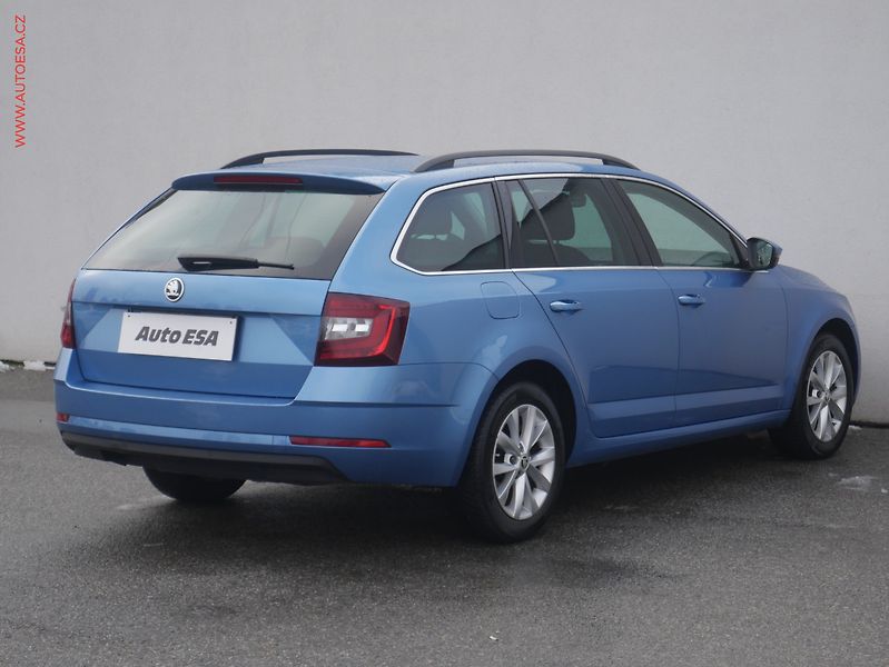 Škoda Octavia (2017) 1.6 TDi, ČR, STK 9/2027 - fotka 3 z 19