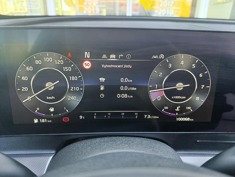 Kia Sportage (2022) 1.6 T-GDi 110Kw Top 4x4 ČR 1. - fotka 17 z 17