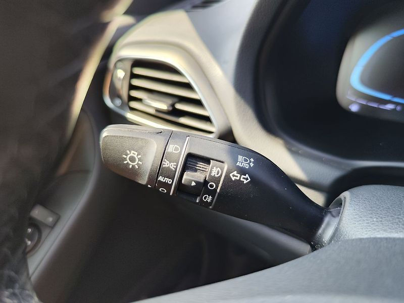 Hyundai i30 1.5 DPi/71kW Comfort - fotka 25 z 30