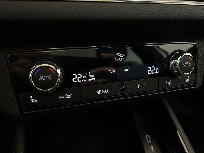 Škoda Scala 1.5 TSI Style Plus - fotka 14 z 24