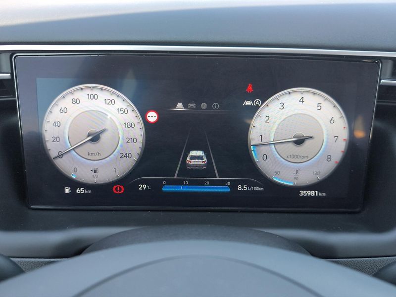 Hyundai Tucson (2023) 1.6 T-GDi 110kW, ČR, Serv. kni - fotka 17 z 25
