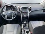 Hyundai i30 (2014) 1.6 GDi, ČR, autoAC - náhled 8