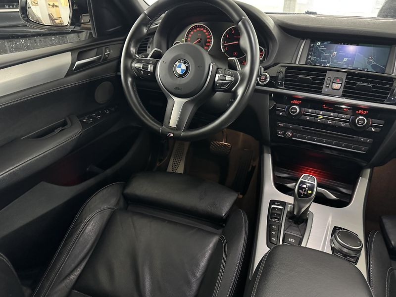 BMW X4 (2017) X4 M40i xDrive HARMAN KARDON - fotka 12 z 35