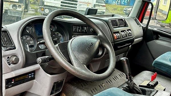 DAF LF (2004) 12t hák 2018 kontejner měchy - fotka 9 z 10