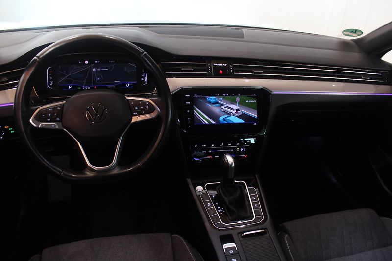 Volkswagen Passat (2023) 2.0TDI DSG Nez.Topení Display  - fotka 37 z 38