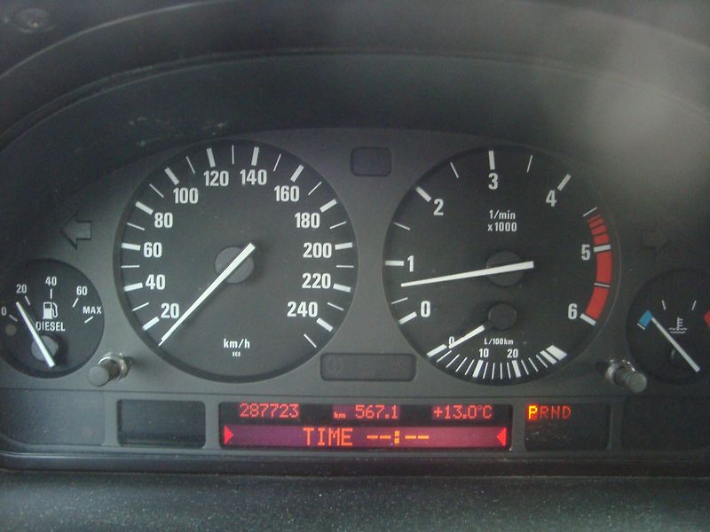 BMW X5 (2004) 3,0D  4x4 - fotka 14 z 16