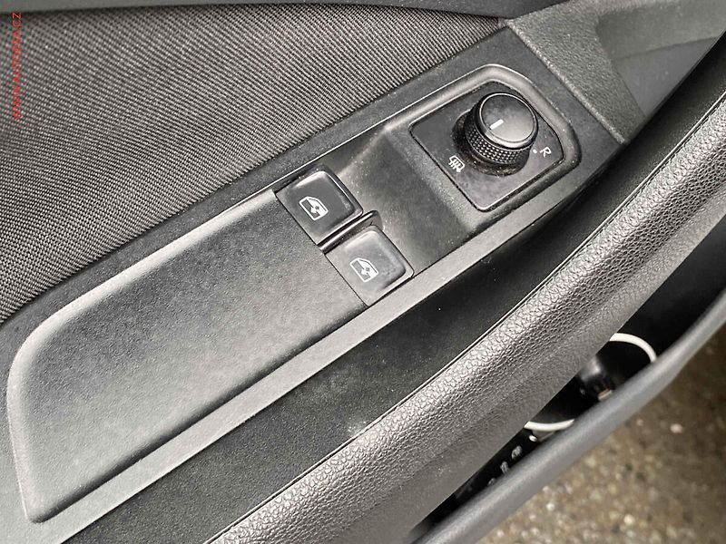 Škoda Scala (2019) 1.0 TSi, 1.maj,ČR, Ambition - fotka 11 z 18
