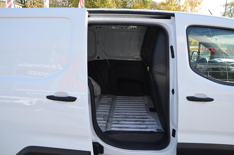 Citroën Berlingo (2022) BHDI 102 L1 Plus 4d - fotka 7 z 11