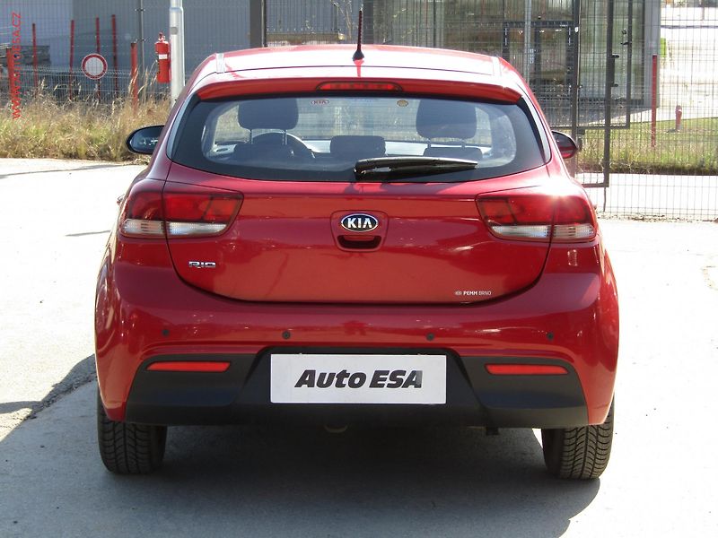 Kia Rio (2019) 1.2i, ČR - fotka 5 z 16