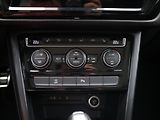 Volkswagen Touran 2,0 TDI 110kW DSG Sound 7-Míst - náhled 24
