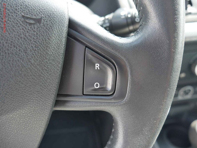 Renault Mégane (2010) 1.6i, AC, tempo, navi - fotka 16 z 20