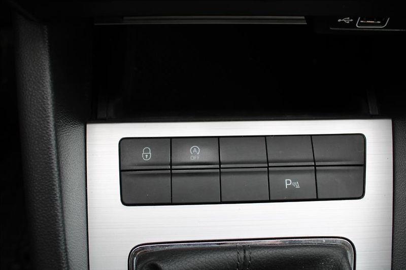Škoda Octavia 1,5 TSi  AMBITION, DPH, ČR - fotka 20 z 29