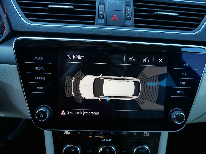 Škoda Superb (2018) 2.0 TDi 4x4, 2.maj,ČR, Style - fotka 26 z 31