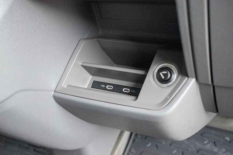 Volkswagen Crafter 2.0TDI*L1H1*SERVIS VW*DPH* - fotka 12 z 31