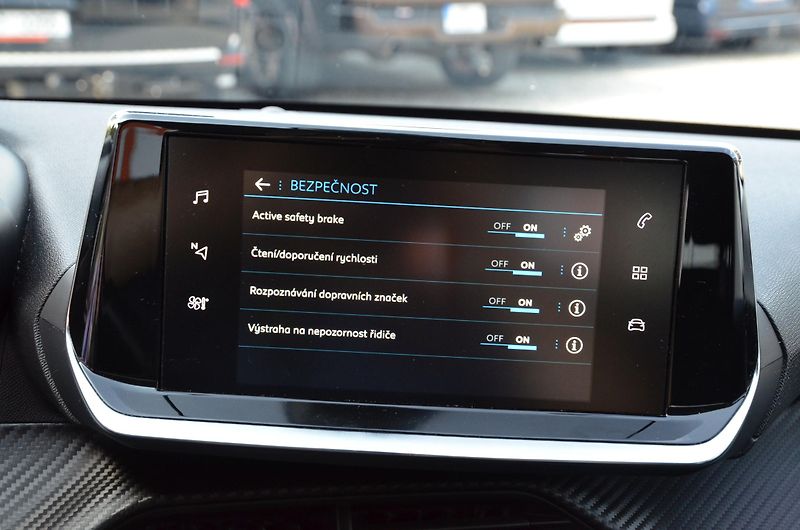 Peugeot 208 (2020) 1.2 55kW / ČR / ROZVODY/ 70tkm - fotka 25 z 32