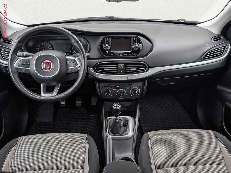 Fiat Tipo (2016) 1.6 MultiJet, AC, výhřev sed - fotka 8 z 16