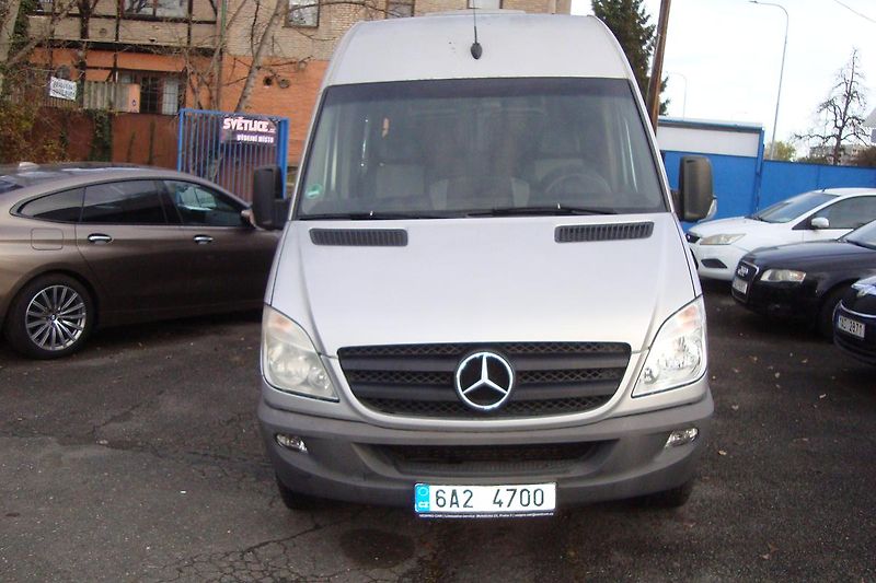 Mercedes-Benz Sprinter (2006) 315 CDi,ČR,1.Maj. 9 - Míst,STK - fotka 2 z 37
