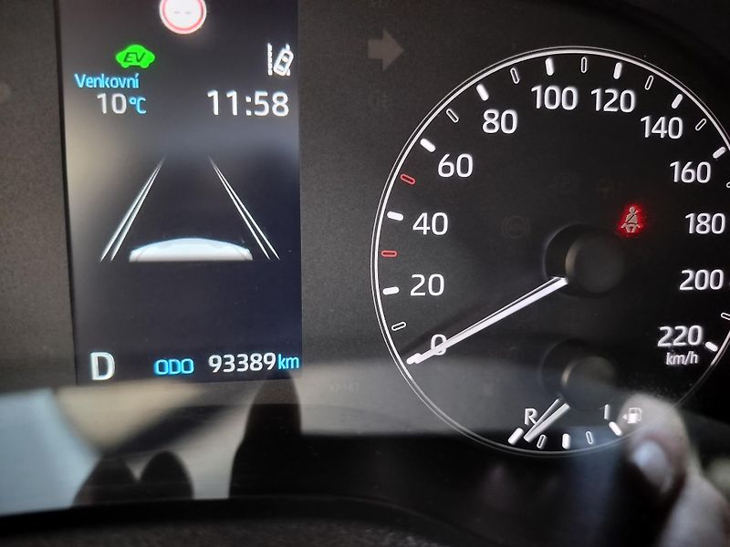 Toyota Yaris 1.5 VVT-i Hybrid - fotka 14 z 25