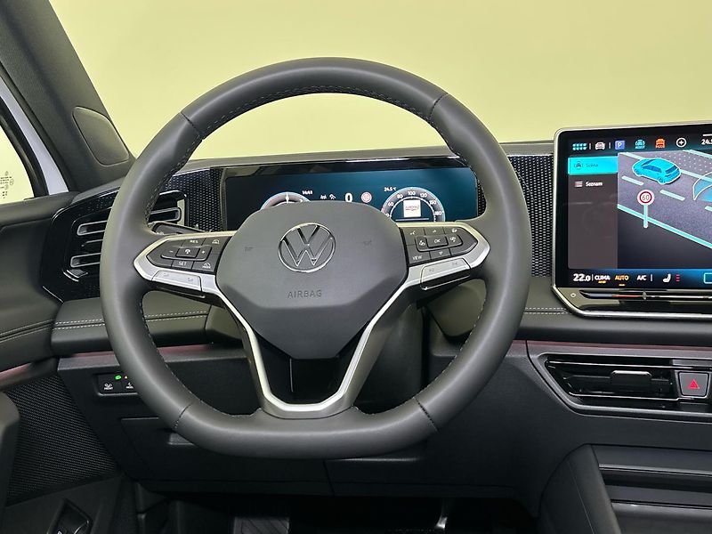 Volkswagen Tiguan (2025) SUV - fotka 18 z 30