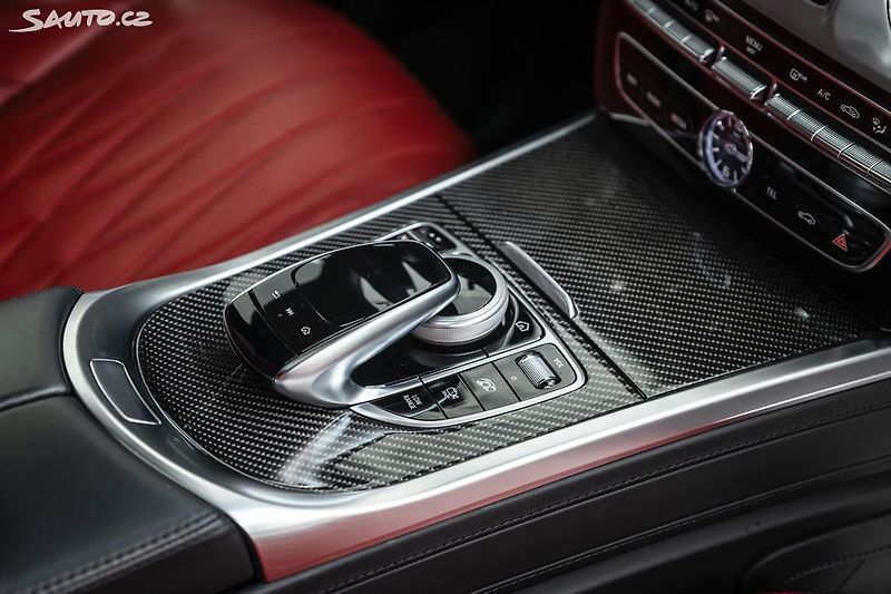 Mercedes-Benz Třídy G G63 AMG*CZ*Karbon*22kola*TV - fotka 18 z 46