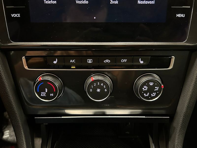 Volkswagen Golf (2019) 1.5 TGI Comfort MAN 2019 | Zár - fotka 54 z 62
