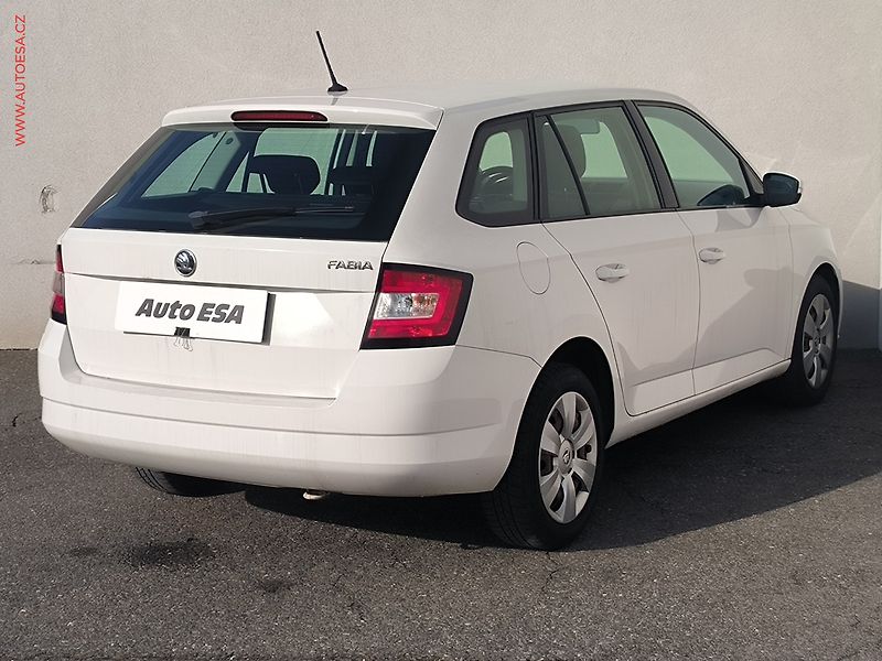 Škoda Fabia (2015) 1.4TDi, ČR, AC, temp, STK8/27 - fotka 4 z 15