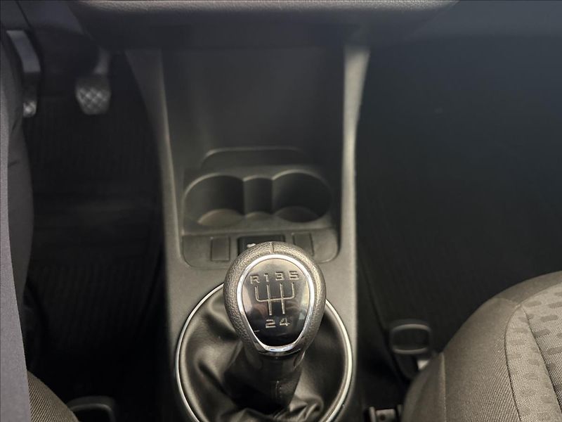 Škoda Fabia 1,2   TSI 77kW,1.MAJ,SERVISKA - fotka 17 z 22