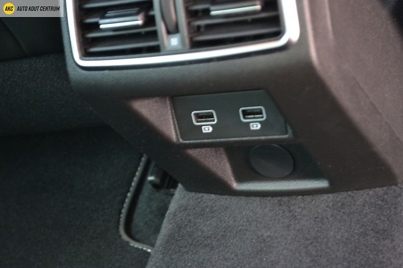 Renault Mégane IV GRANDCOUPÉ TECHNO dCi 115 E - fotka 17 z 54