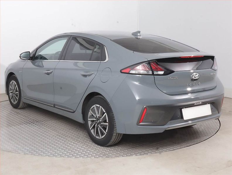 Hyundai Ioniq (2021) Electric 38 kWh, SoH 100% - fotka 4 z 20