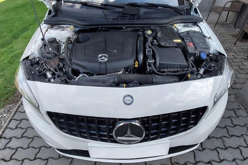 Mercedes-Benz Třídy A (2015) A220 CD 4MATIC - fotka 7 z 18