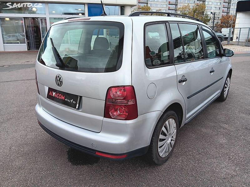 Volkswagen Touran 1.9 TDI 77kW - fotka 5 z 23