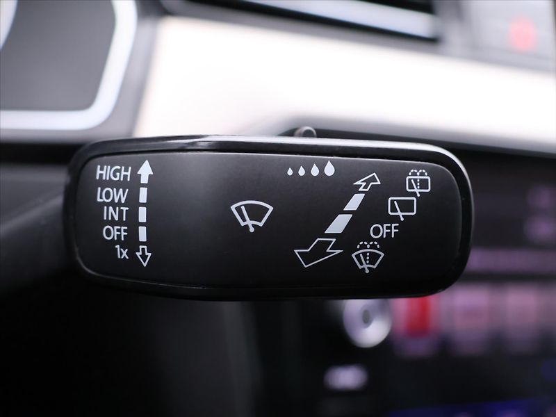 Volkswagen Passat 2,0 TDI 110kW DSG Elegance DPH - fotka 18 z 34