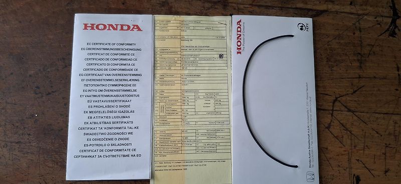 Honda Jazz 1.2 VTEC 66 kw Facelit - fotka 33 z 39