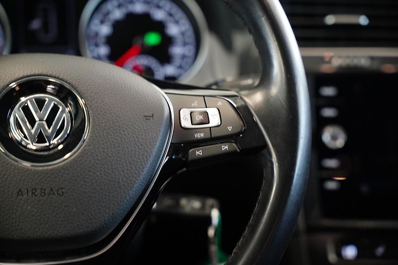 Volkswagen Golf - fotka 16 z 26