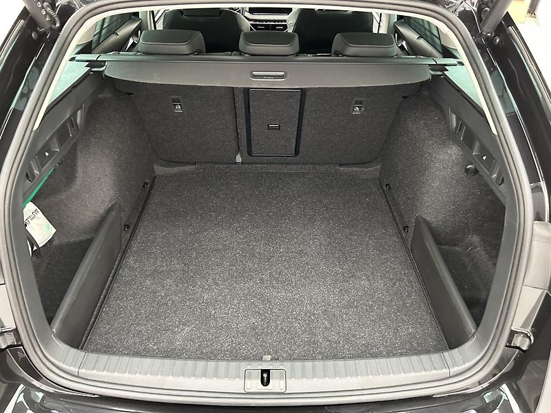 Škoda Octavia 2.0 TDI Top selection - fotka 24 z 26