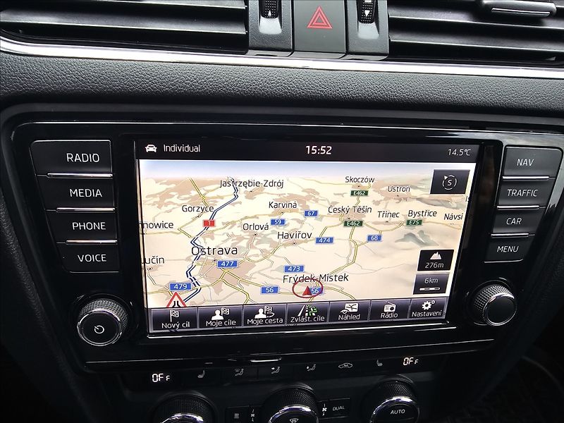 Škoda Octavia III 2,0TDi 110KW DSG Elegance - fotka 20 z 49